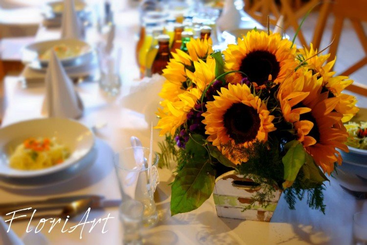 Kwiaty słonecznik do restauracji dekoracje stołów Olsztyn Janów