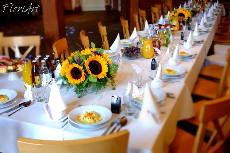 słoneczniki ozdobne dekoracja stołów kwiatami Żuraw Lusławice